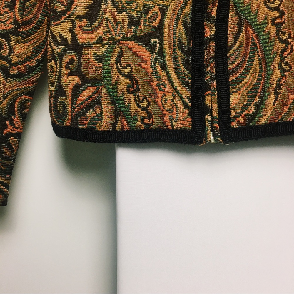 Multicolored Floral Print Jacket - Picture 3 of 4
